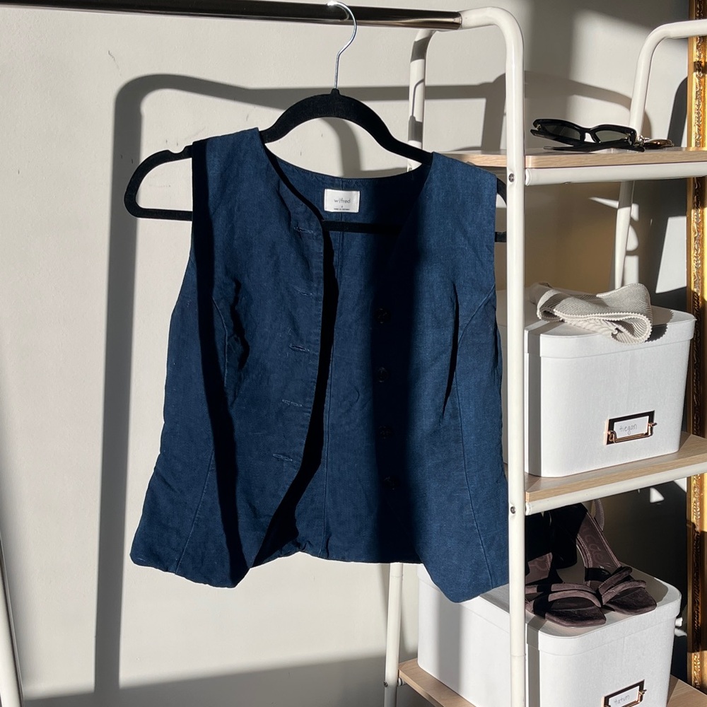Aritzia denim top - Picture 2 of 3